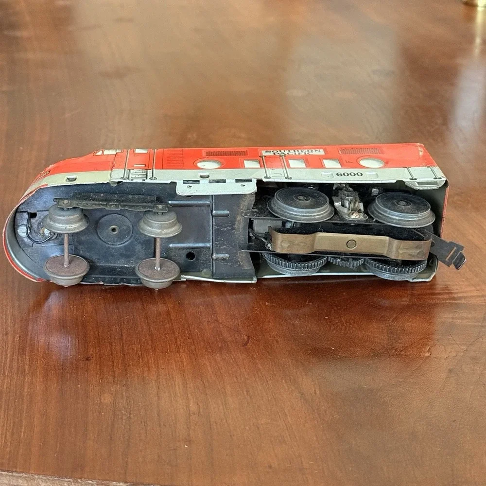 Vintage Marx O Gauge Southern Pacific 6000 Tin Litho Diesel Locomotive A-B Set